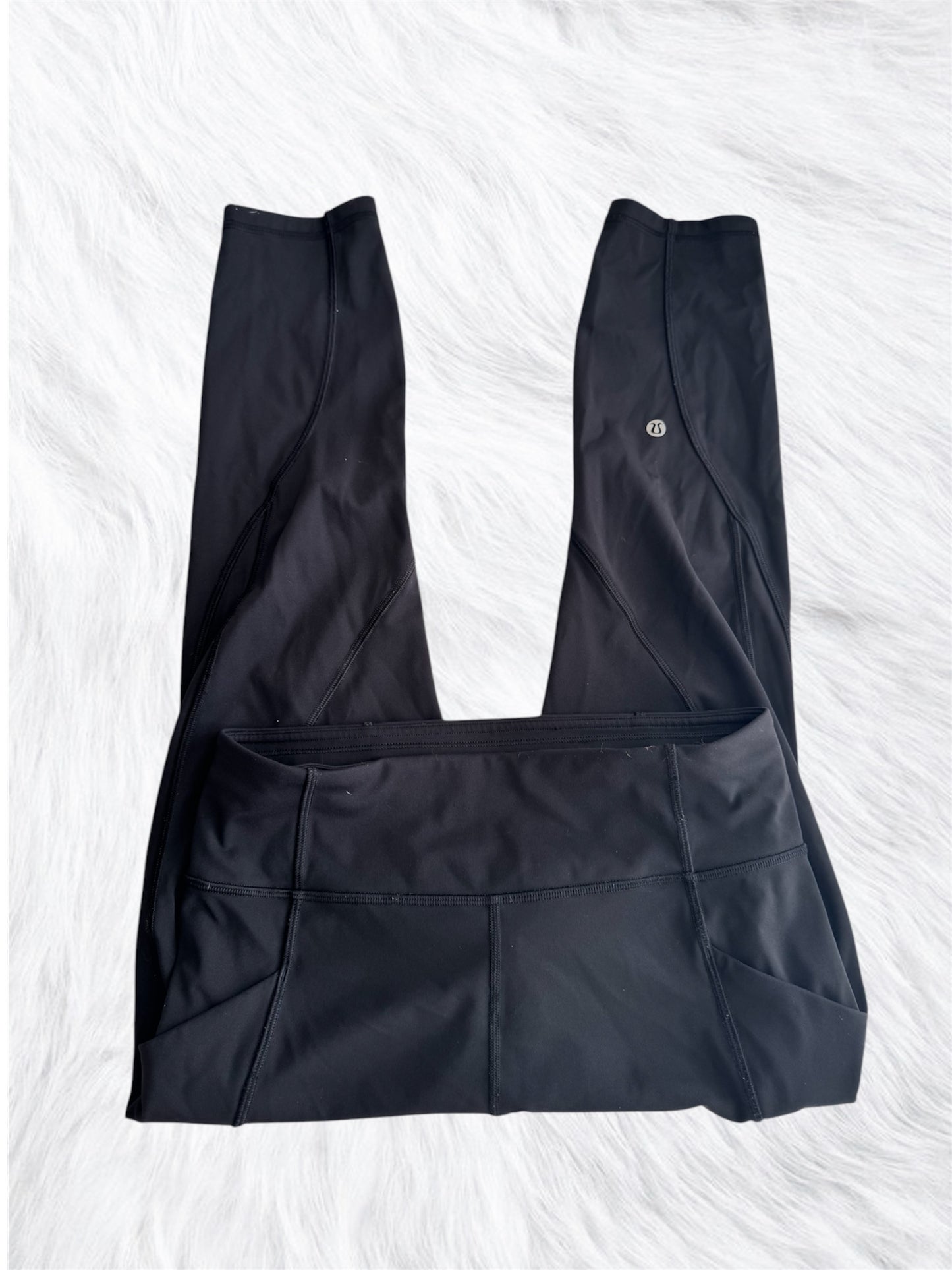 High Rise Black Pockets* Leggings 23” Size 8