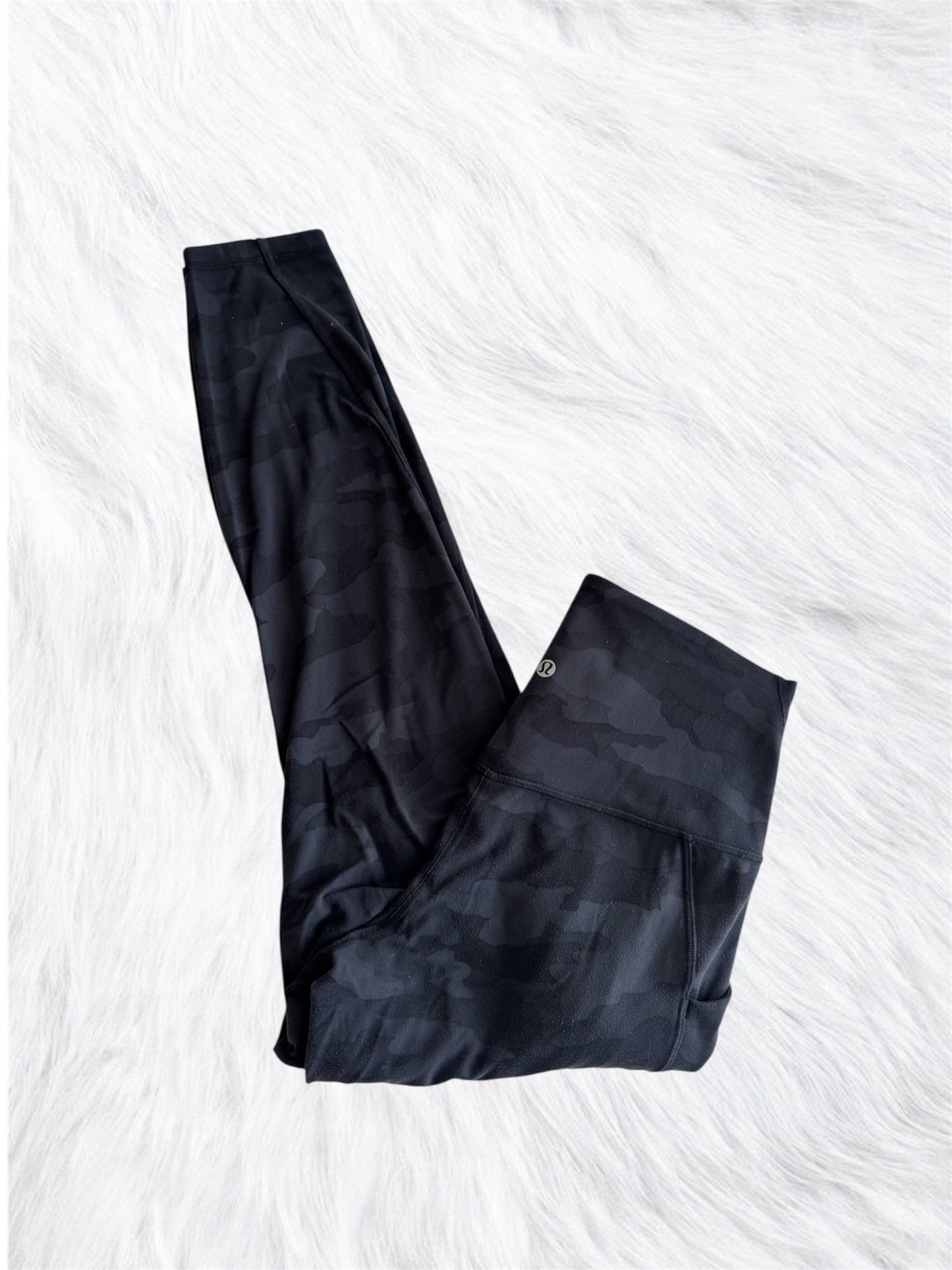 Align 25” camo leggings pockets* size 8