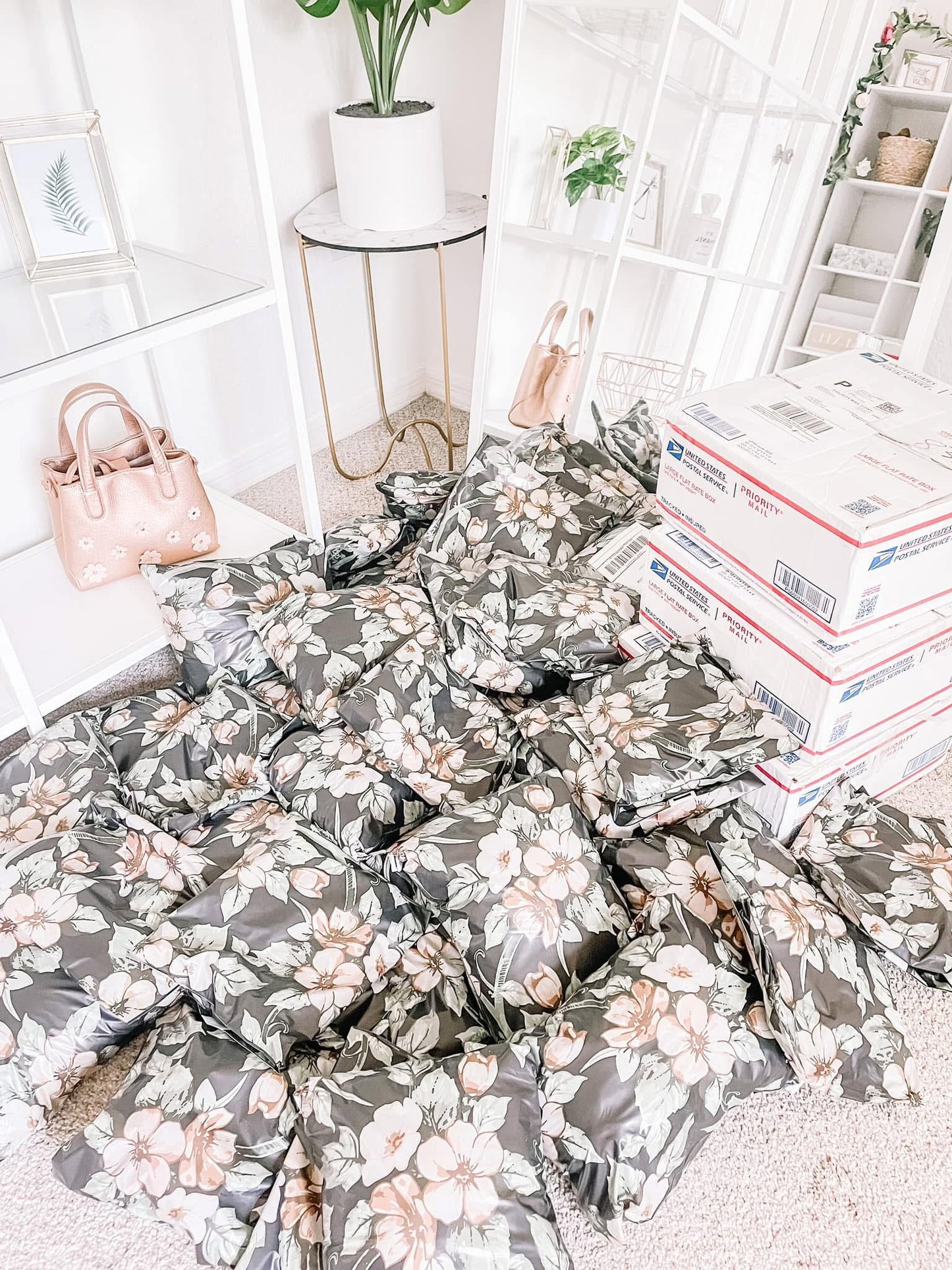 The Ultimate Reseller Guide: Online Source List Women, Kids, Mens Clothing, Skincare, Makeup, Home Decor, Electronics, and MORE! 100% Authentic ONLY
