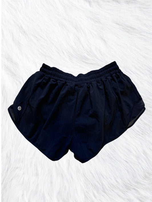 Hotty hot shorts 2.5” size 6