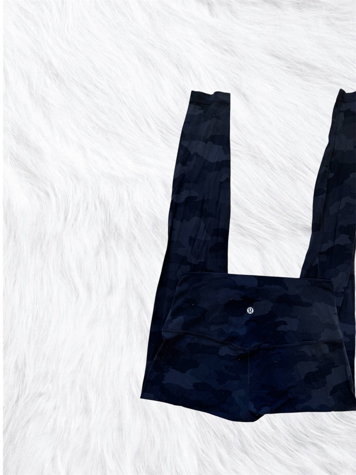 Align 28” leggings black camo size 4