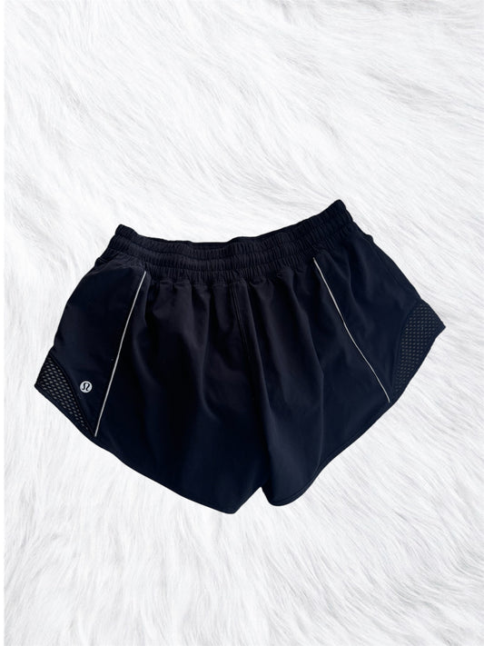 Hotty hot shorts black reflective 2.5” size 8