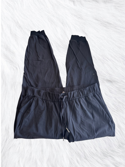On the fly joggers black size 10